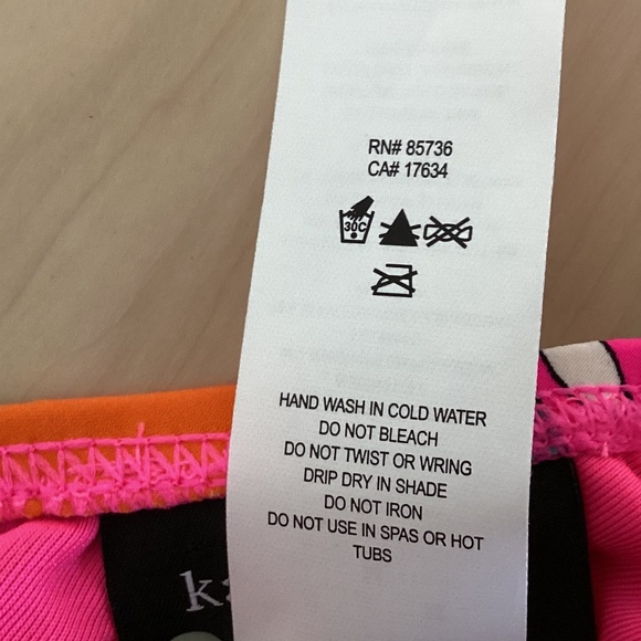 Kate Spade NY Long Sleeve Swimsuit Board Suit Rash Guard Back Zip Radiant Pink - Picture 9 of 15